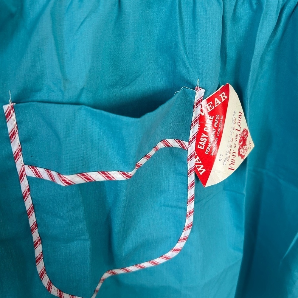 Vintage Fruit of the Loom Blue  Apron. NEW with original vintage tag - Picture 3 of 6